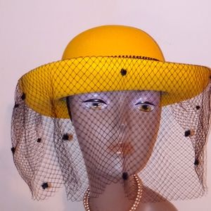 Vintage 100% wool veil hat